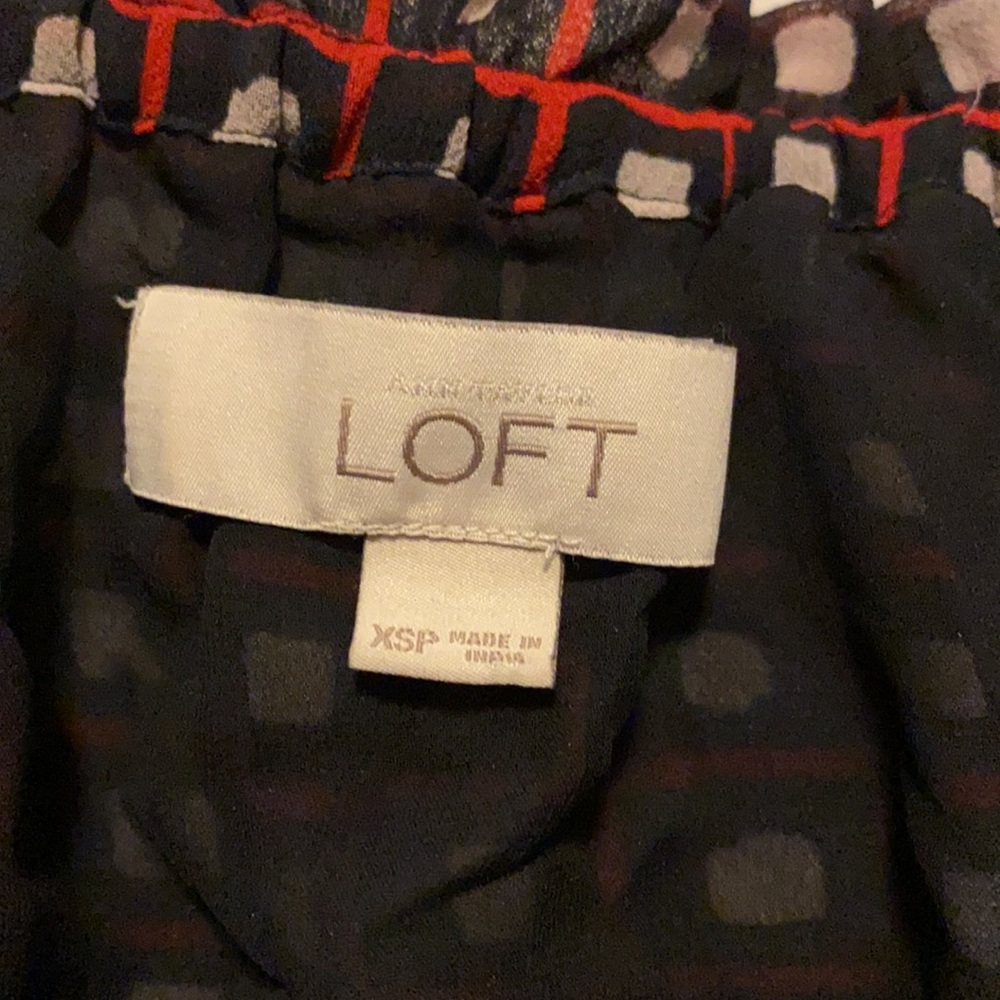 Loft Petite Black/Red Geometric Patterned Blouse - image 5